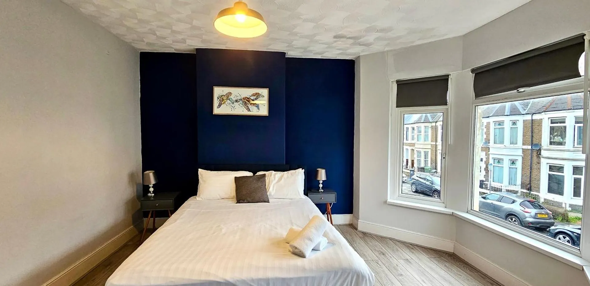 Ideal For Groups - 4 Bedrooms, 2 Bathrooms Cardiff