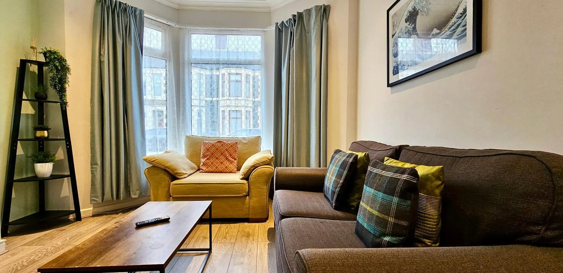 Apartment Ideal For Groups - 4 Bedrooms, 2 Bathrooms Cardiff United Kingdom