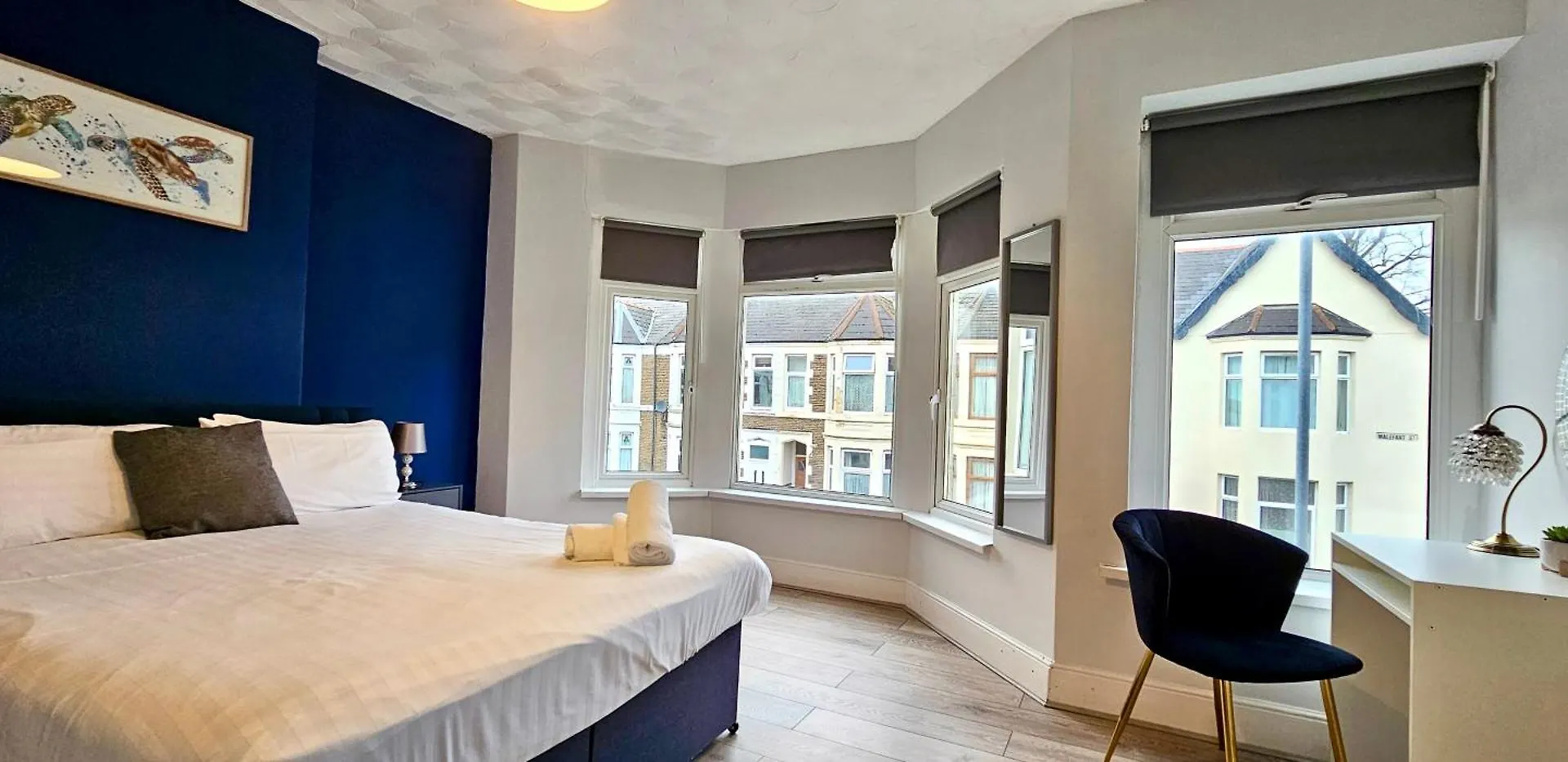 Ideal For Groups - 4 Bedrooms, 2 Bathrooms Cardiff 0*,
